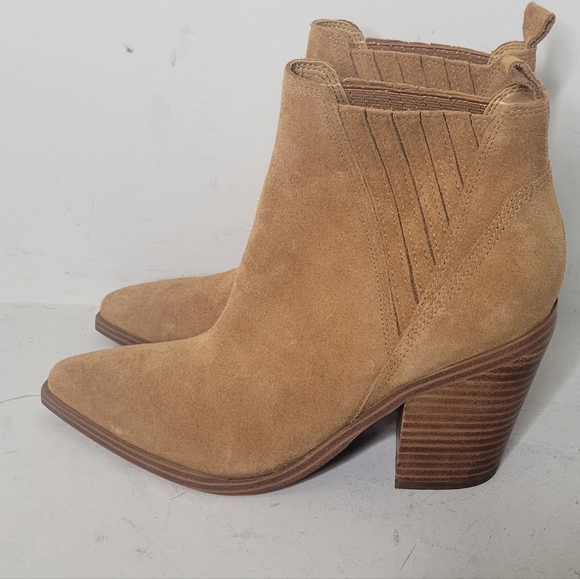 Marc Fisher Mariel Heeled Western Bootie SZ 9.5 - Picture 4 of 9